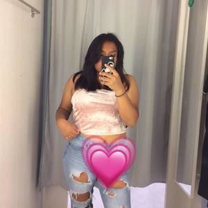 Meet your Posher, Denise